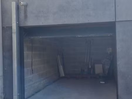 garage à louer 22 rue du menhir crozon
