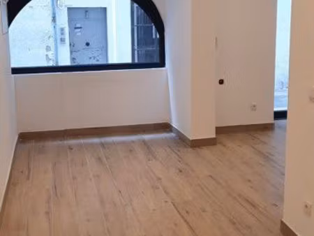 local commercial 35 m2 refait a neuf