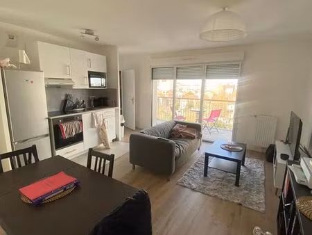 a louer appartement récent de 2 pièces de 46m2 avec parking souterrain sécurisé