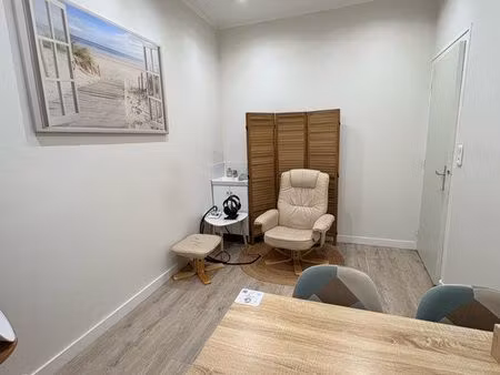 location bureau / local commercial