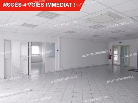 local d'activité 1 211 m²