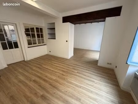 studio 1 pièce 35 m²