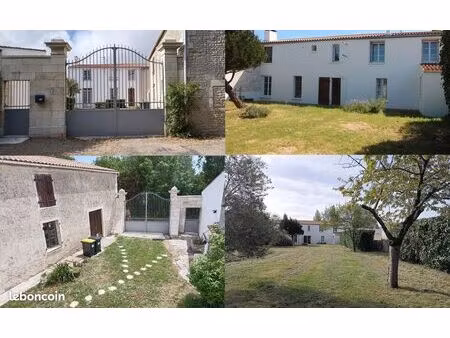 demeure familiale de caractère avec dépendance aux portes de la rochelle et de l'ile de ré