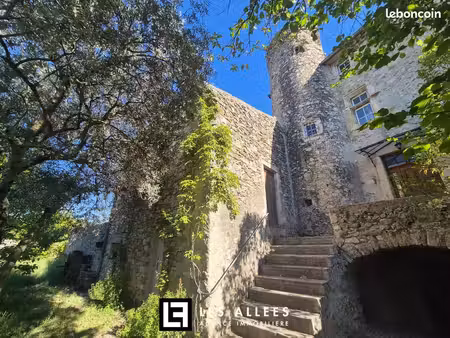 maison 7 pièces 100 m²