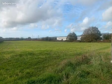 terrain 303 m² brest