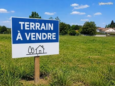 terrain constructible - 850m2