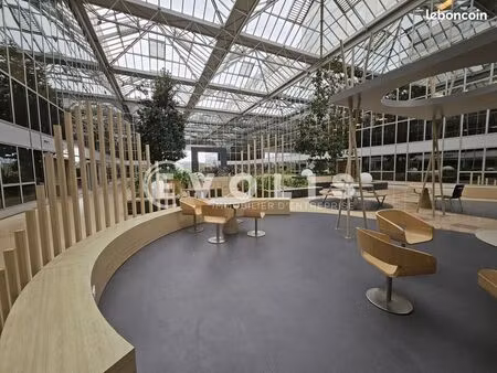 bureaux 250 m²