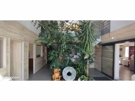 bureaux  entrepôt 880 m² saint-donat-sur-l'herbasse