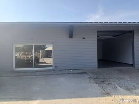 local neuf 100 m2