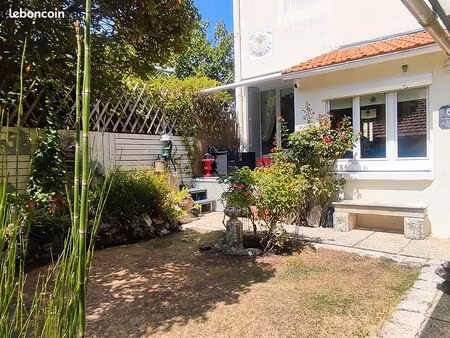 maison 6 pièces 140 m²