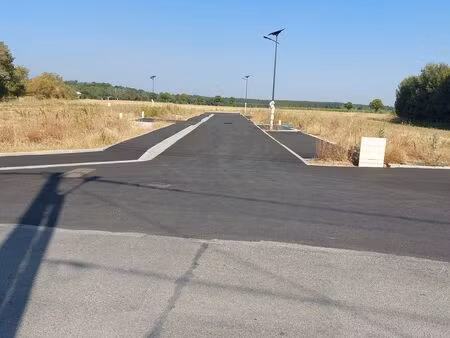 terrain à bàtir