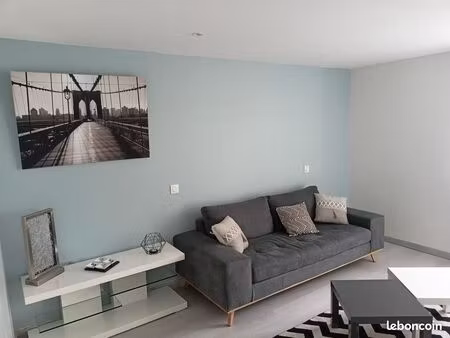 appartement t2 de 42 m² en rez-de-chaussée  entièrement rénové en 2020  à dinan / léhon. i