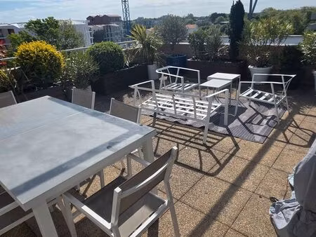 bel appartement 3 pièces avec terrasse et balcon la rochelle centre