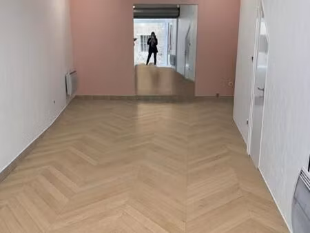 local d'activité 25 m²