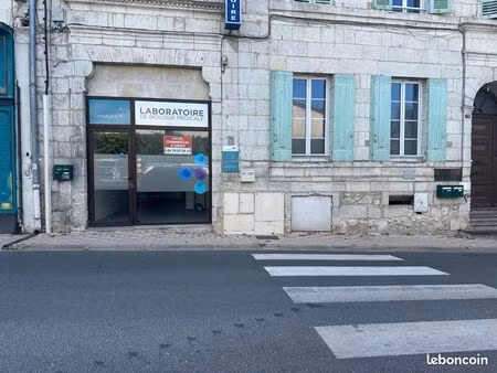 local commercial 60m2 - centre-ville montguyon