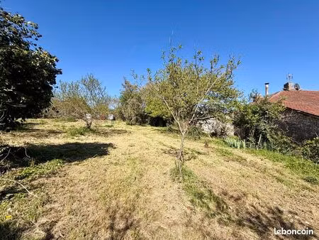 maison 110 m2 + terrain constructible de 2 300 m2