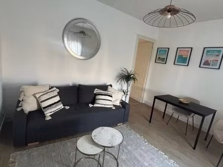 appartement 1 pièce 52 m²