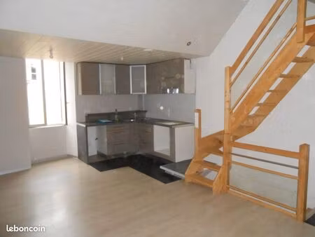 appartement t2bis avec grand garrage