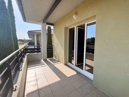 léguevin - appartement t3 traversant avec deux terrasses  climatisation et parking
