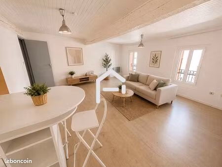 studio 1 pièce 33 m²