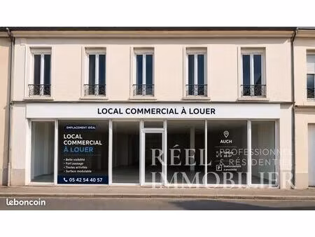 local commercial 38 m² auch