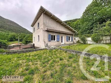 maison 6 pièces 145 m²