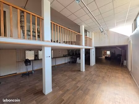 local commercial quimper