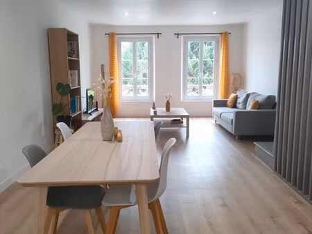 maison meublée 3 chambres – blaye centre – 850 / mois
