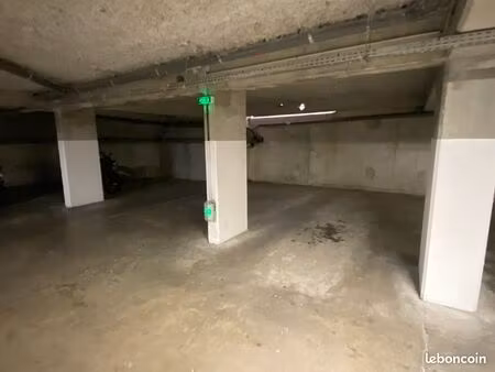 a louer place de parking sous-terrain
