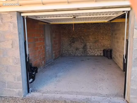 box garage parking