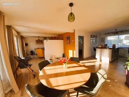 maison familiale de 120 m² entièrement rénovée – lumineuse – terrain de 800 m² – saint-div