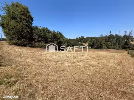 terrain 4000 m² branne