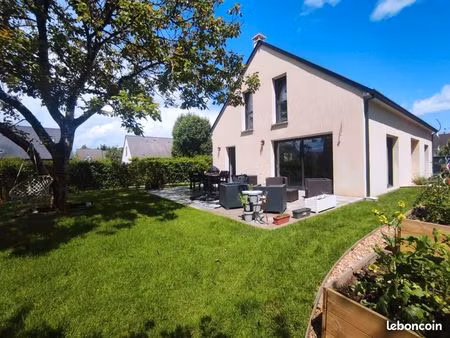 maison de 2022 4 chambres sur environ 700m2 de terrain st avertin