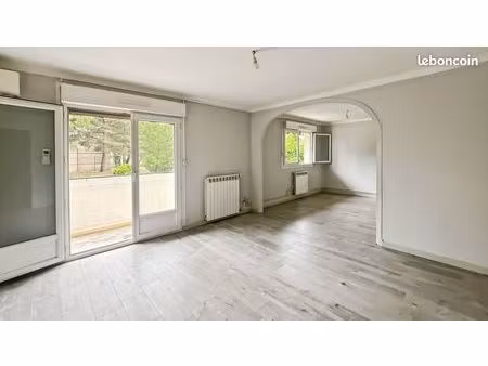 coup de cœur à béziers – 55 m² traversant sans vis-à-vis 85 000 | 3 rue claude farrère  bé