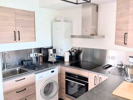 appartement 3 pièces 58 m² en duplex — terrasse & parking — castanet-tolosan