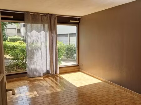 studio meuble 23 m² – faculté de médecine / chu – tram occitanie