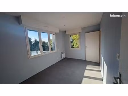 a saisir bel appartement  ideal jeune couple ou etudiants ou co-location