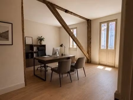 t2 avec balcon quartier chalets 35 88m2 travaux à prévoir
