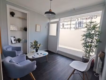 locale commercial