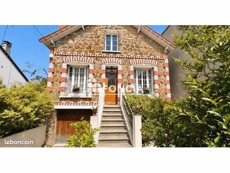 maison meulière lumineuse  3 chambres dont 1 indépendante  jardin arboré sans vis-à-vis. g