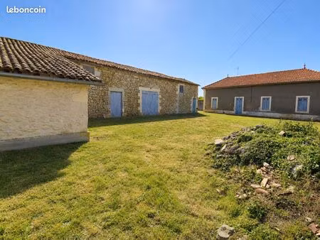 ancienne ferme girondine – sainte radegonde (33350)