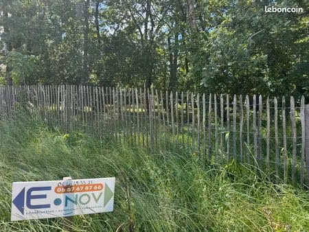 terrain 370 m² salles