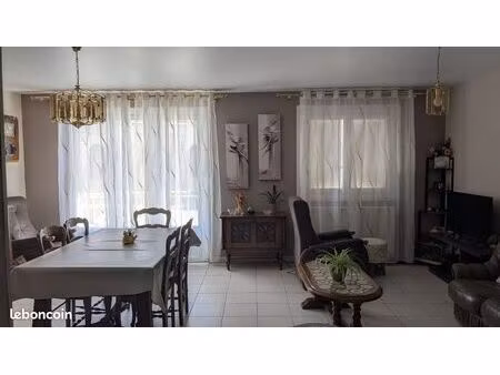 très bel appartement f4 agencé en f3 de 85 m2