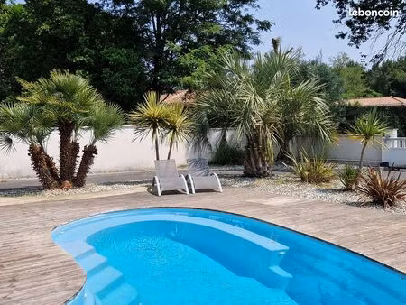 à louer à l'année – belle villa landaise avec piscine à léon (40)