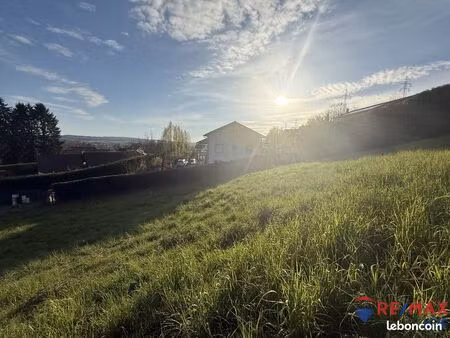 terrain 1027 m² la tour-du-pin