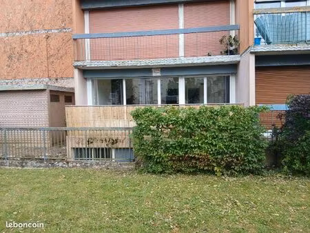 appartement joué les tours
