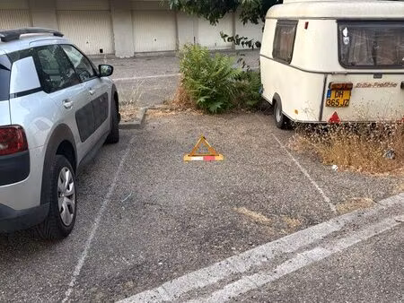 location place de parking privée