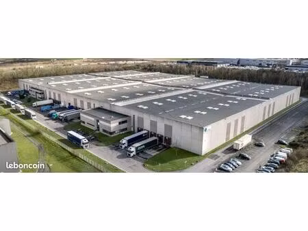 local 5106 m² marly-la-ville
