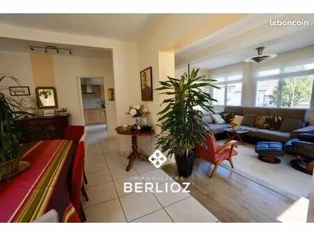 maison 7 pièces 149 m²