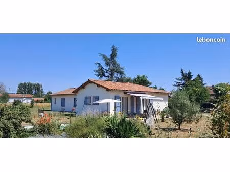 villa 5 pièces 140 m²